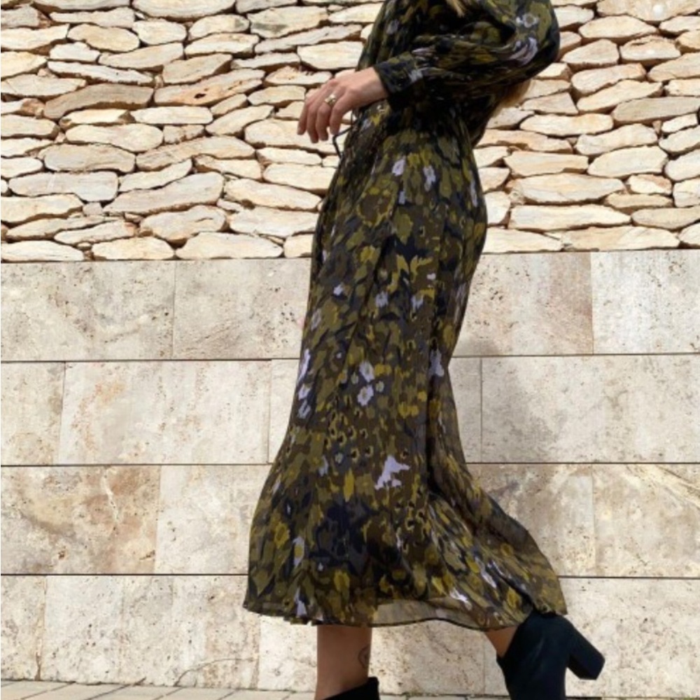 Zara Black and Gold Dress